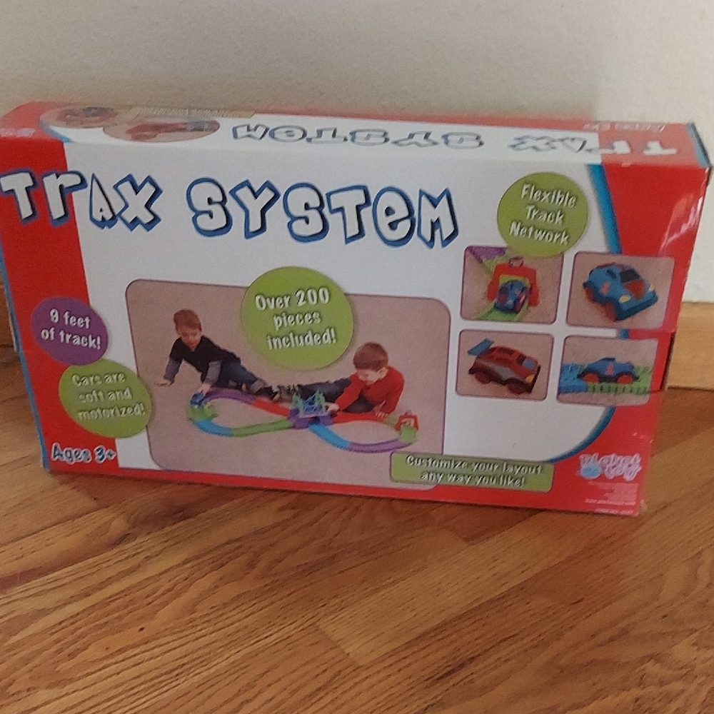 Trax System Flexible Track Set - Red